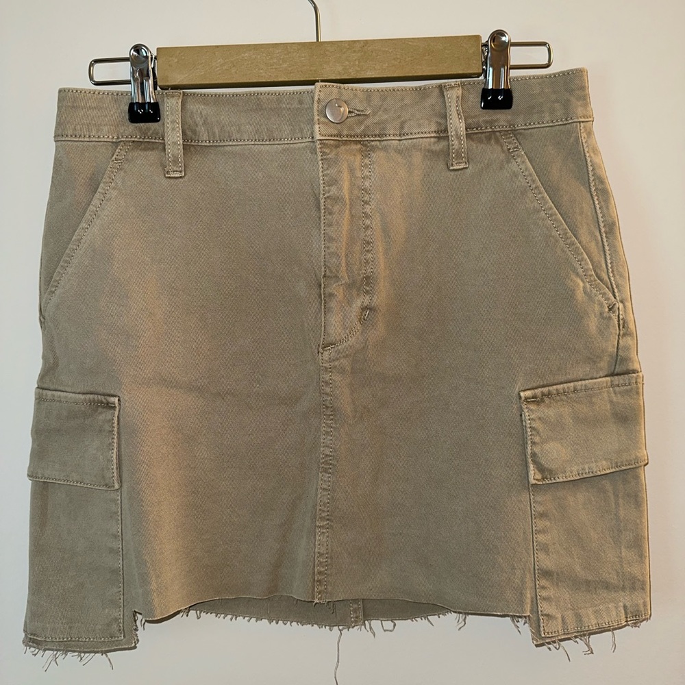 Super cute Joe’s skirt, worn once!